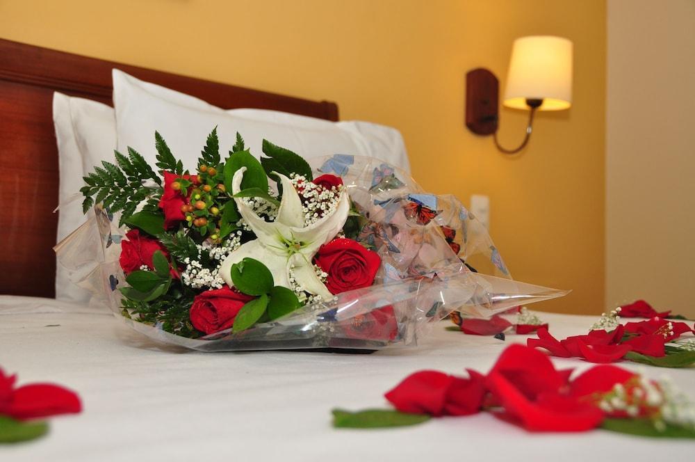 Hotel San Pablo Bogota Bagian luar foto