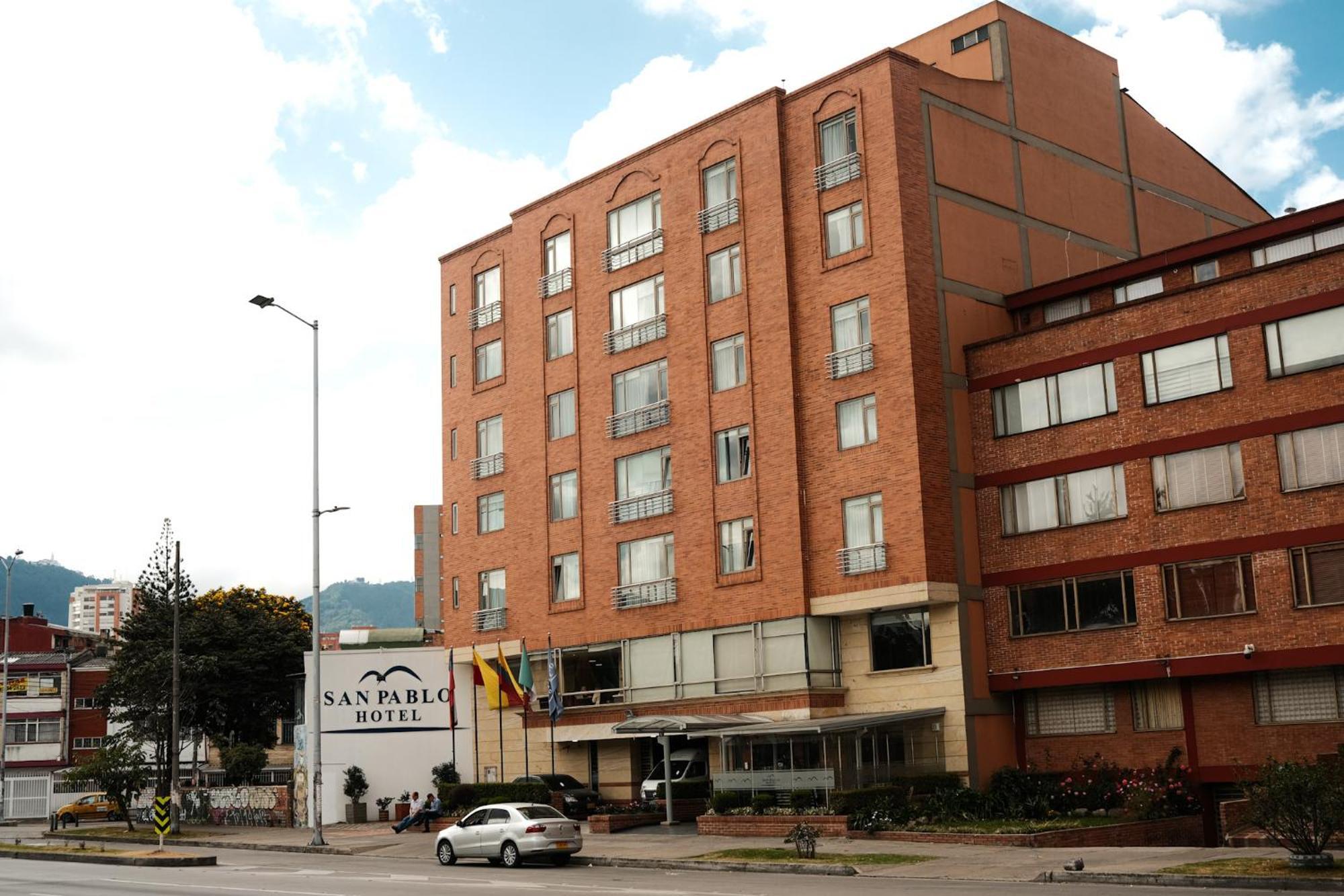 Hotel San Pablo Bogota Bagian luar foto
