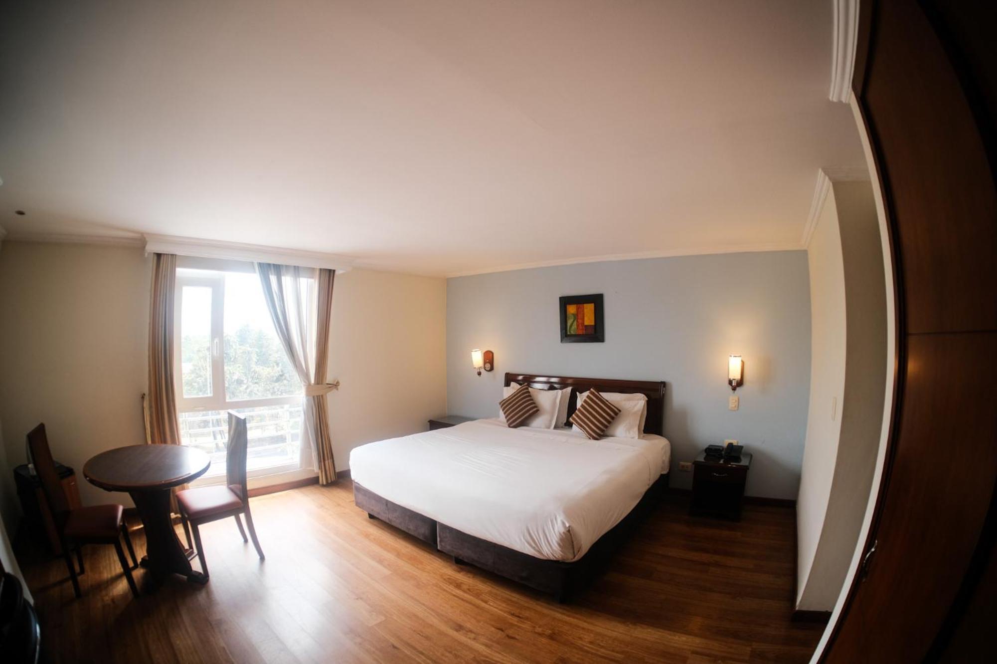 Hotel San Pablo Bogota Bagian luar foto