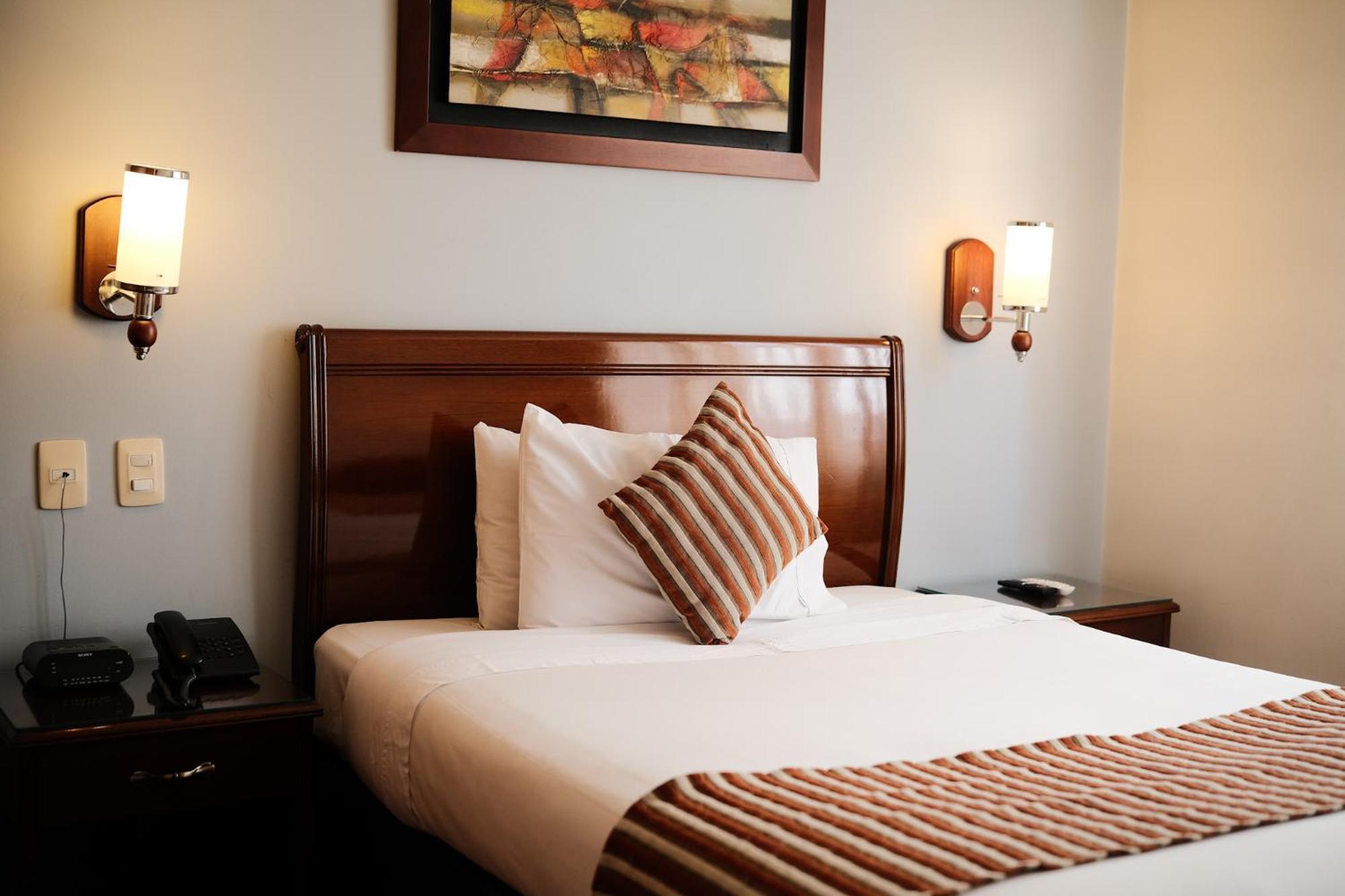 Hotel San Pablo Bogota Bagian luar foto
